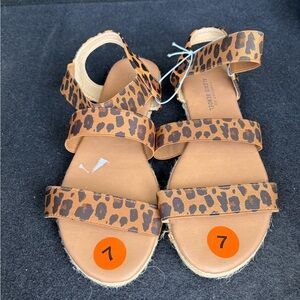 Alexis Bendel Leopard Print Espadrille Sandals Size 7